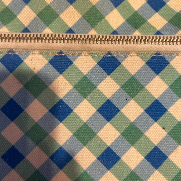 Dooney and Bourke crossbody bag - Picture 9 of 11